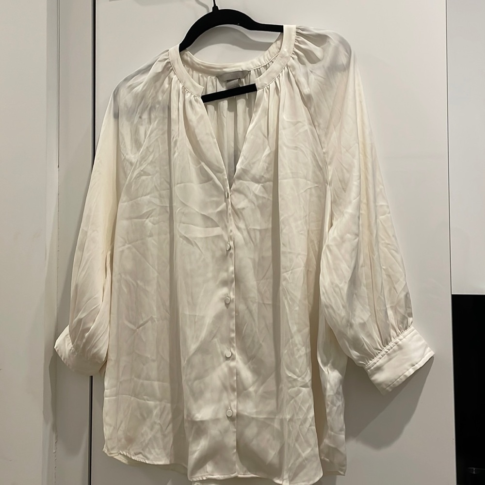 H&M flowy long-sleeved v-neck button down blouse (Size L)